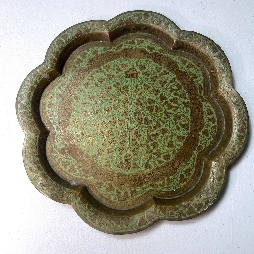 Vintage‎ Metal Indian Botanical Patterned Brass Tray Plate Scallop Flower Mumtaz